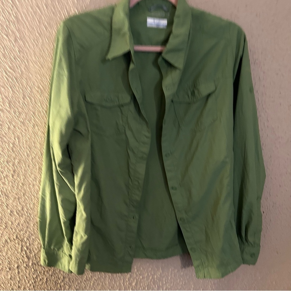 Columbia Women's Olive Green Omni Shade Protection Long Sleeve Size Xl
